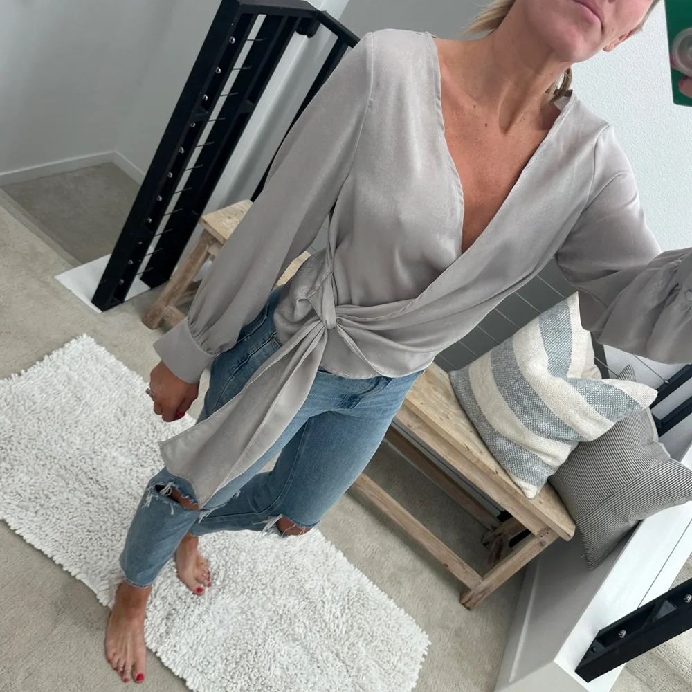 Miss love silver gray wrap long sleeve v neck blouse top business casual NWT M - Picture 4 of 15